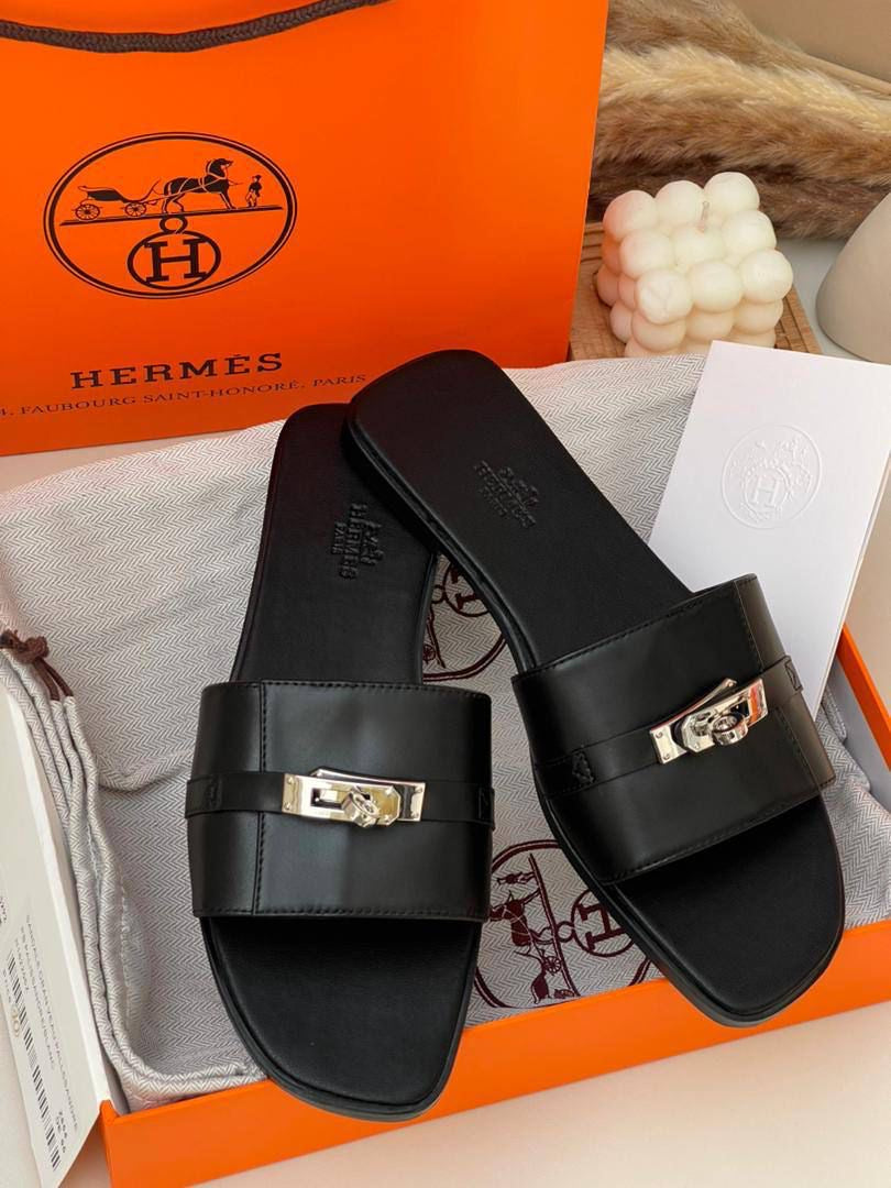 H E R M E S Giulia Sandal
