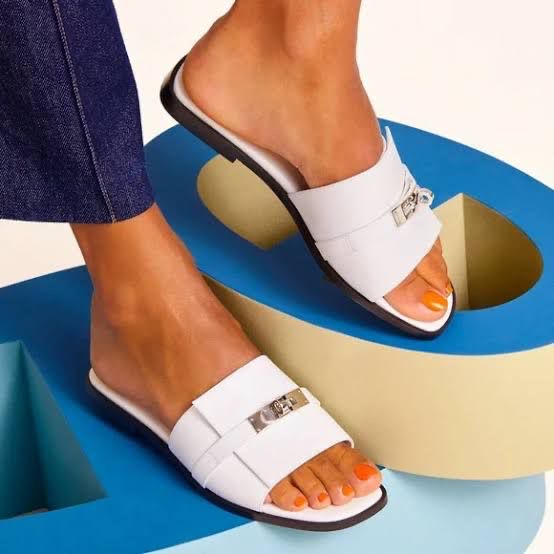 H E R M E S Giulia Sandal