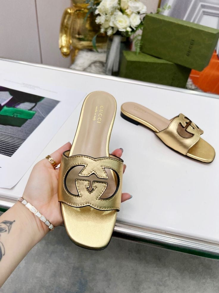 GG Cut Interlocking Flats