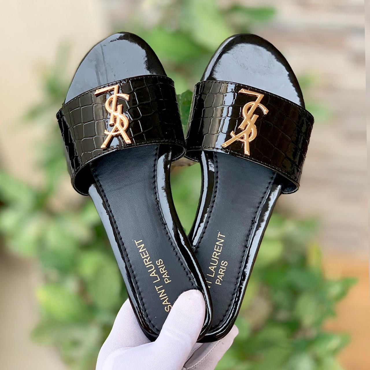 Crocodile Style Black