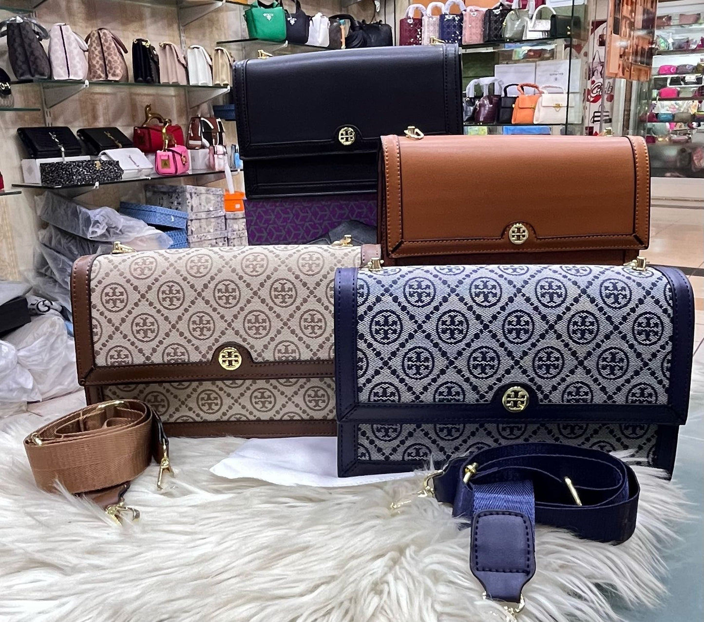 T Monogram in Jacquard / Leather