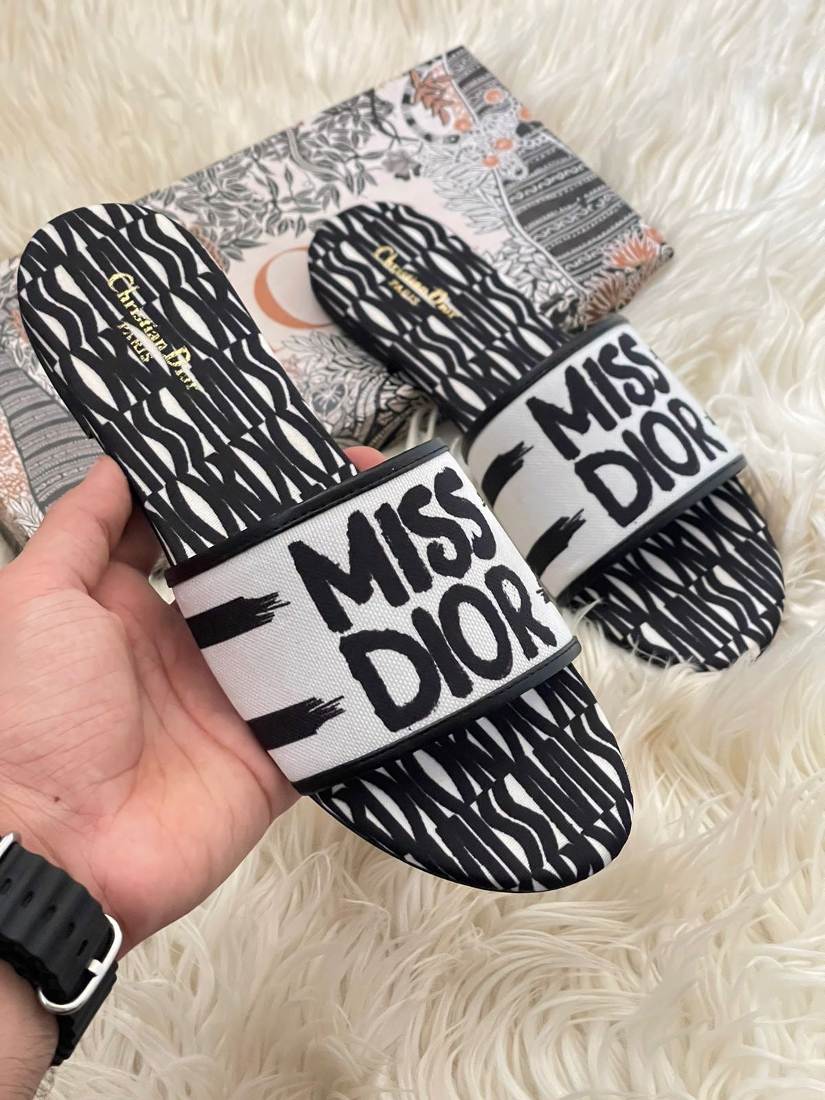 Miss Dior Slides