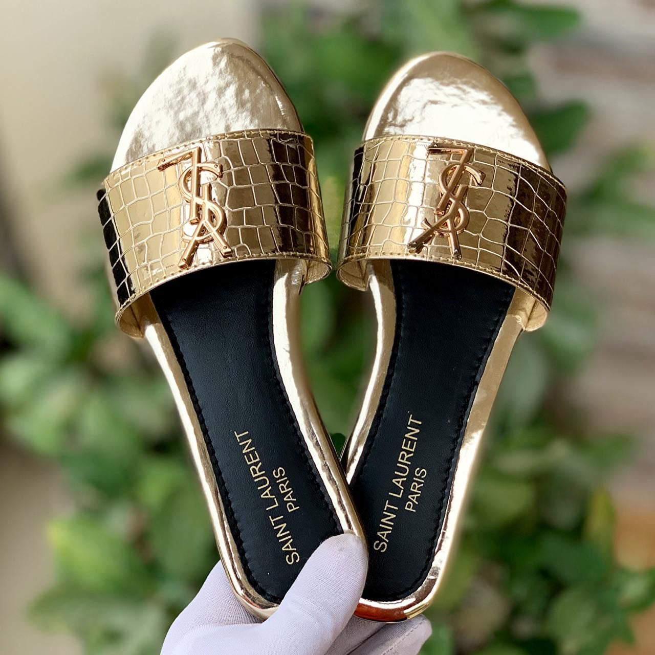 Crocodile Style Gold