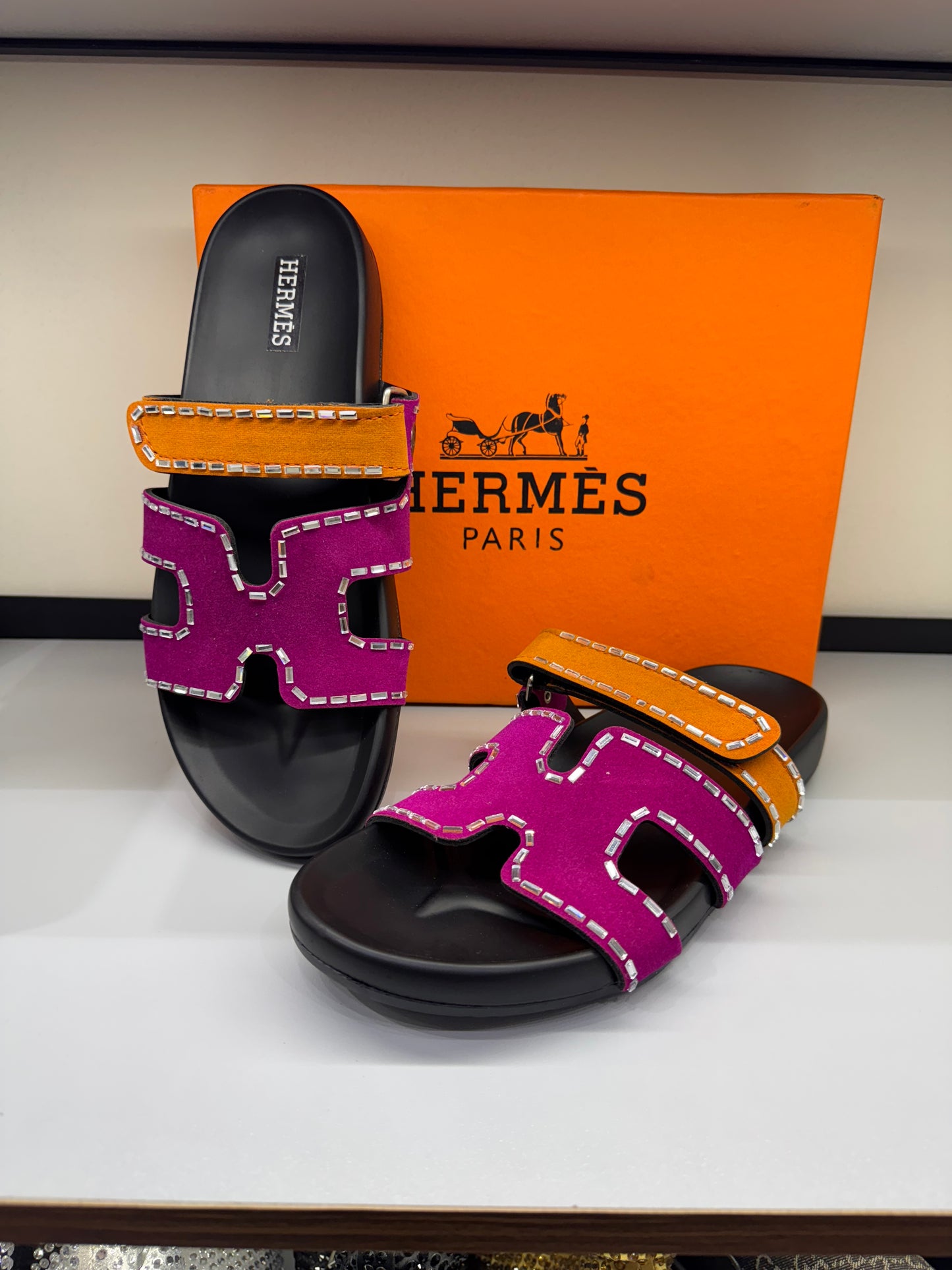 HERMES FLATS