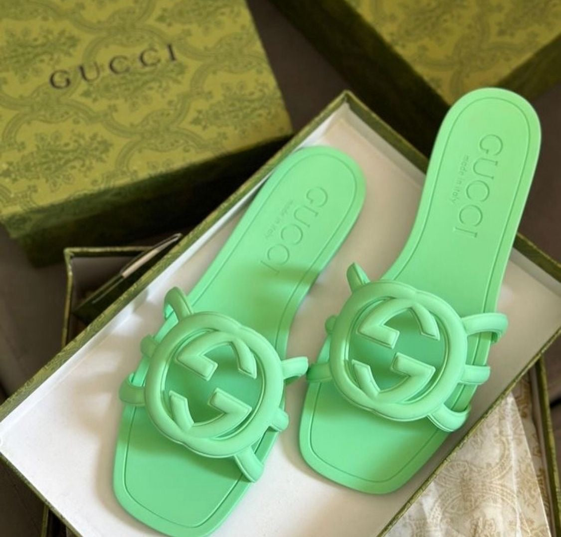 GG Interlocking Jelly Slippers