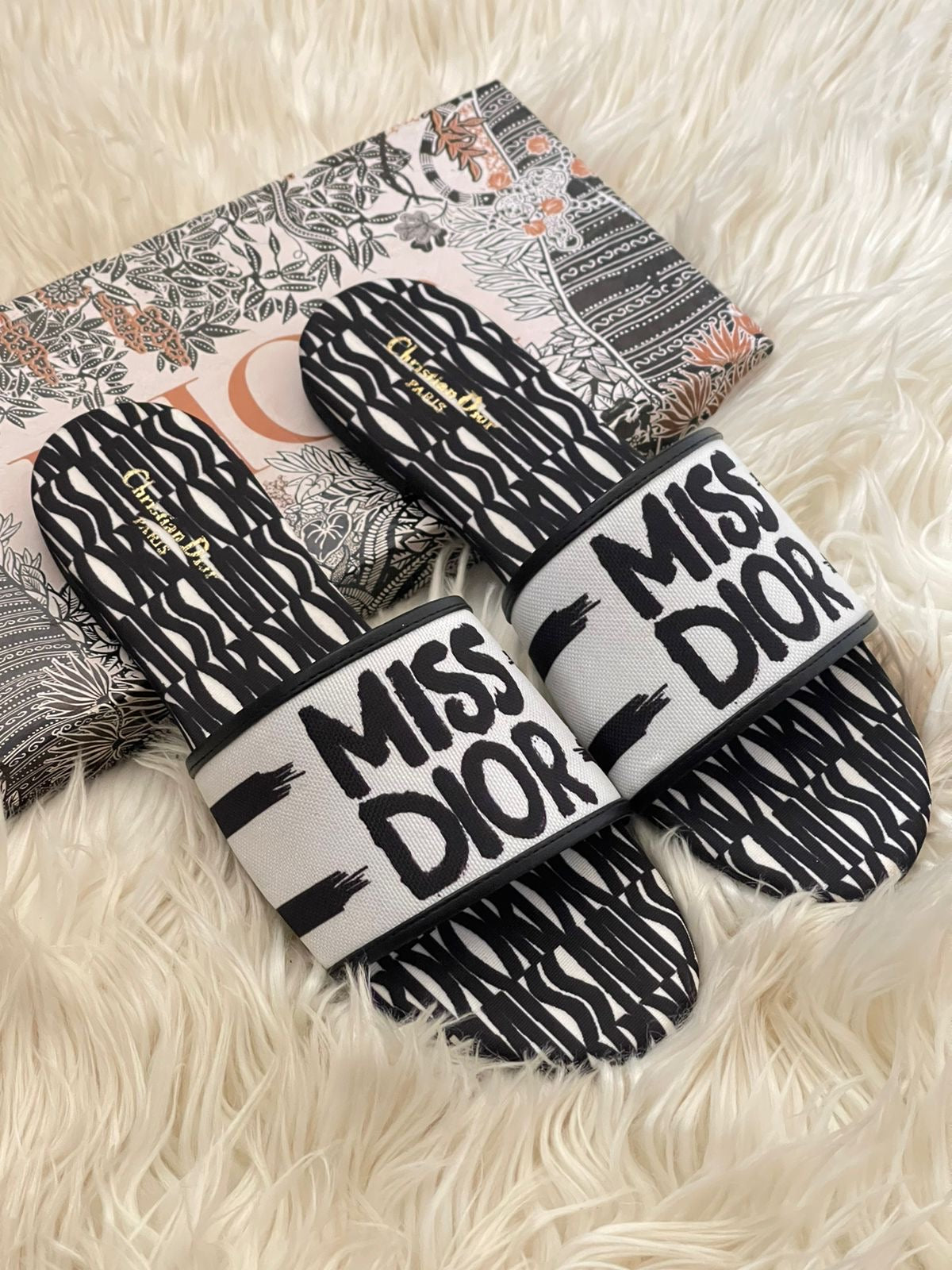 Miss Dior Slides
