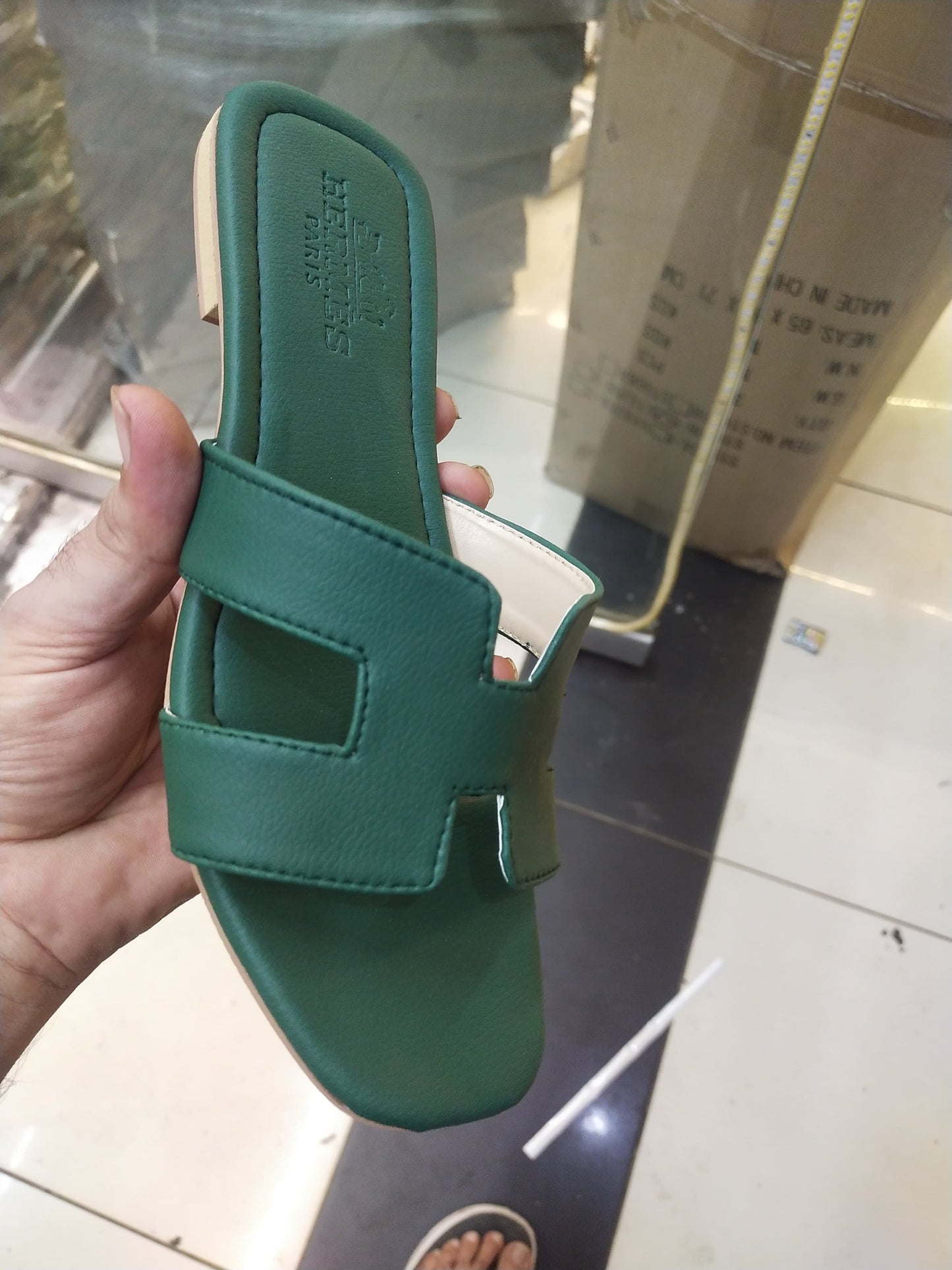 H Logo Slides in 5 Amazing Colours