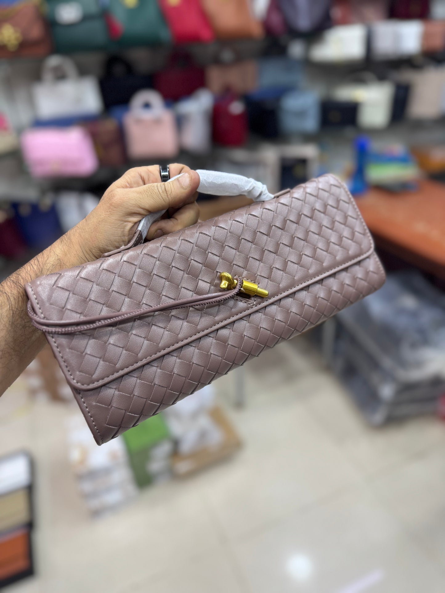 Bottega Vaneta Andiamo Clutch