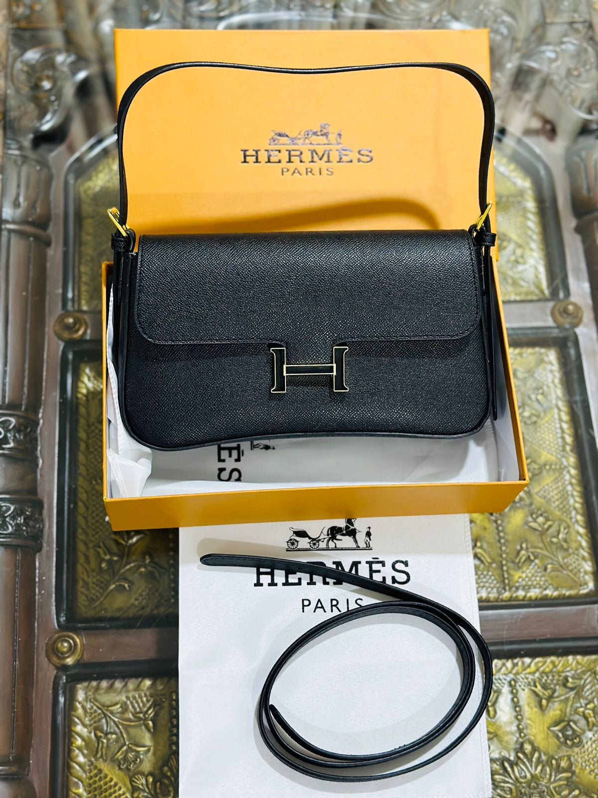 H Logo Constance Shoulder Cross Body Bag In 4 Colours