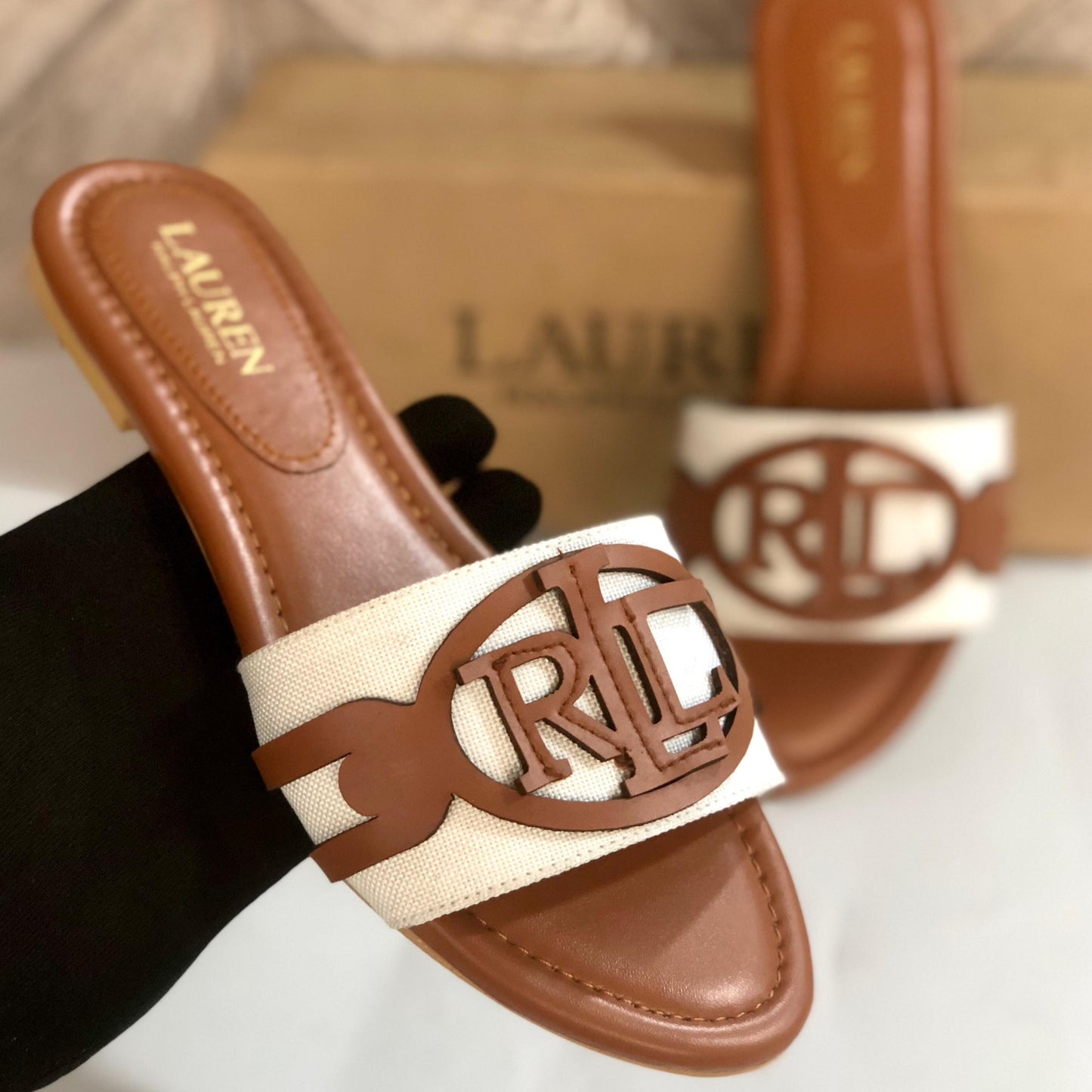 RL Brown/ White