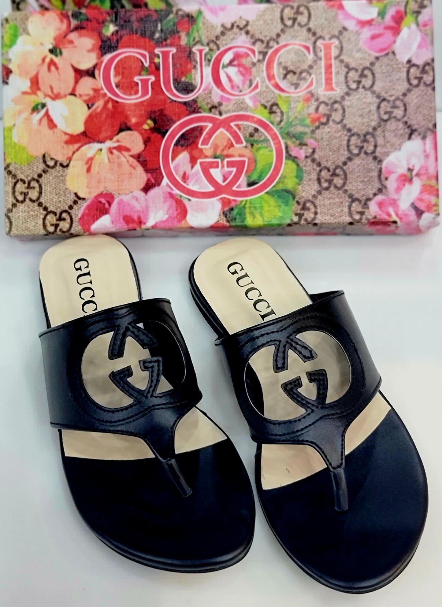 GG Cut Flats