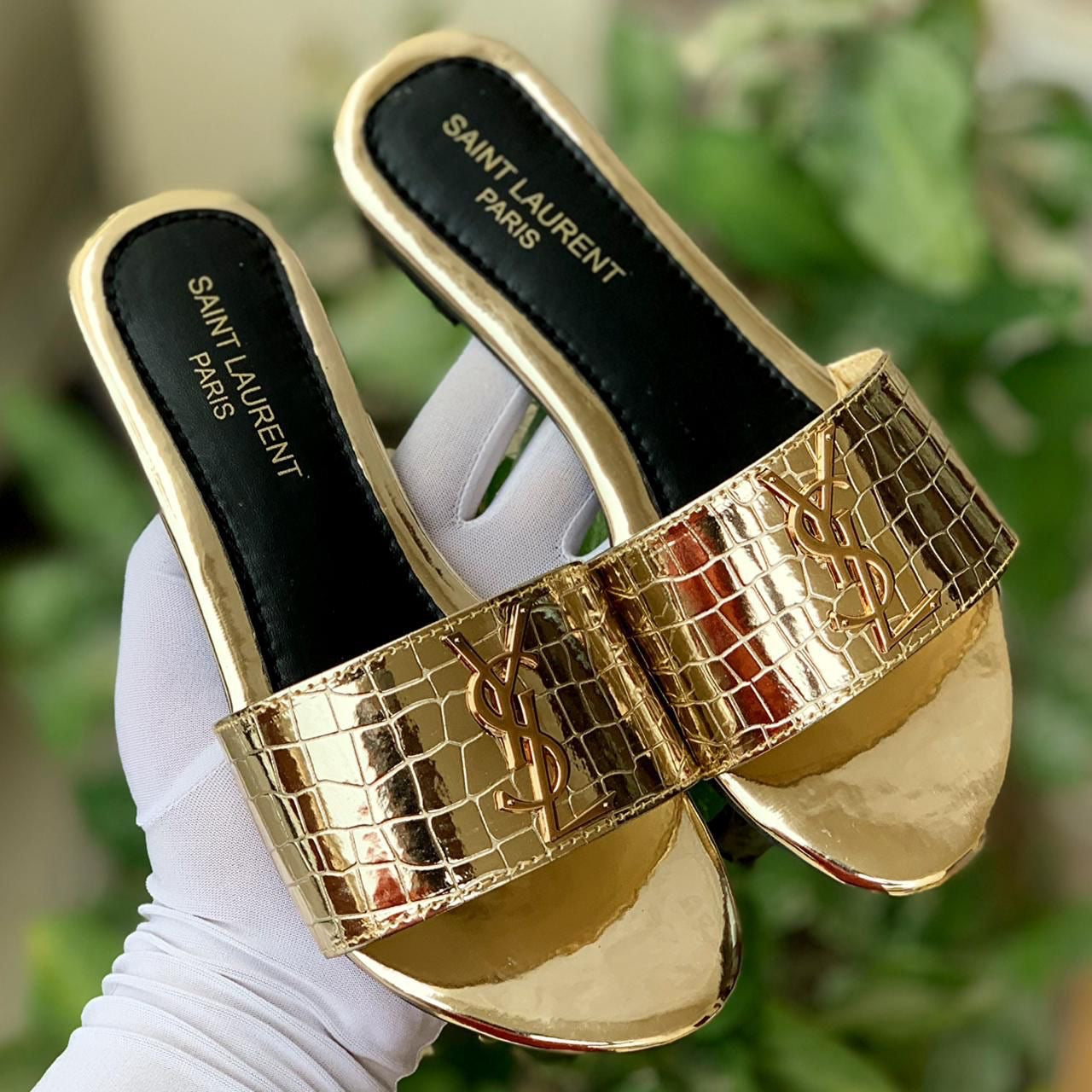 Crocodile Style Gold
