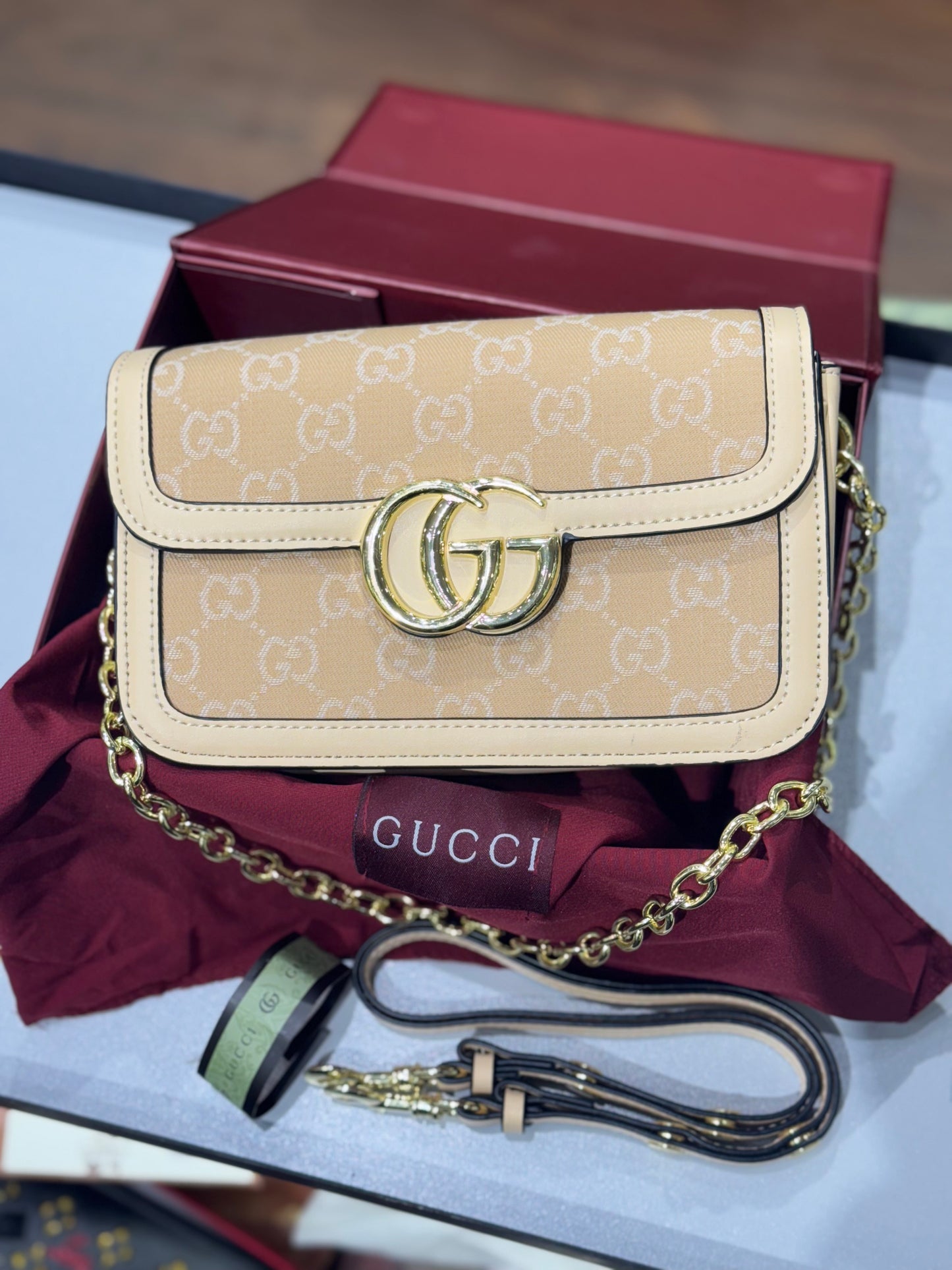 GUCCI GO SMALL SHOLULDER BAG