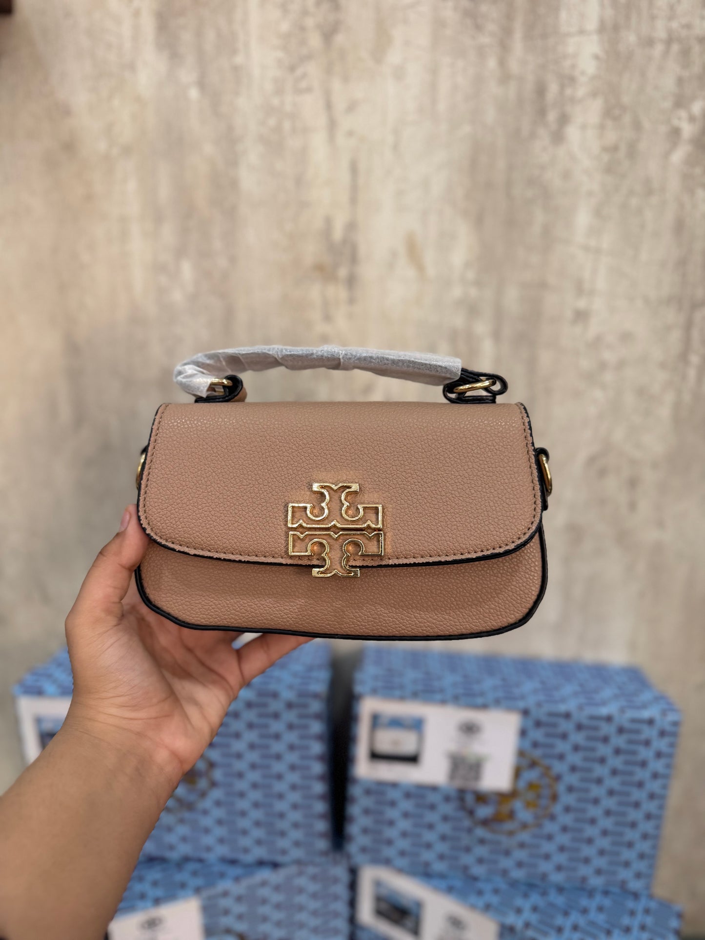 TB Britten Shoulder Bag Shiny Beige