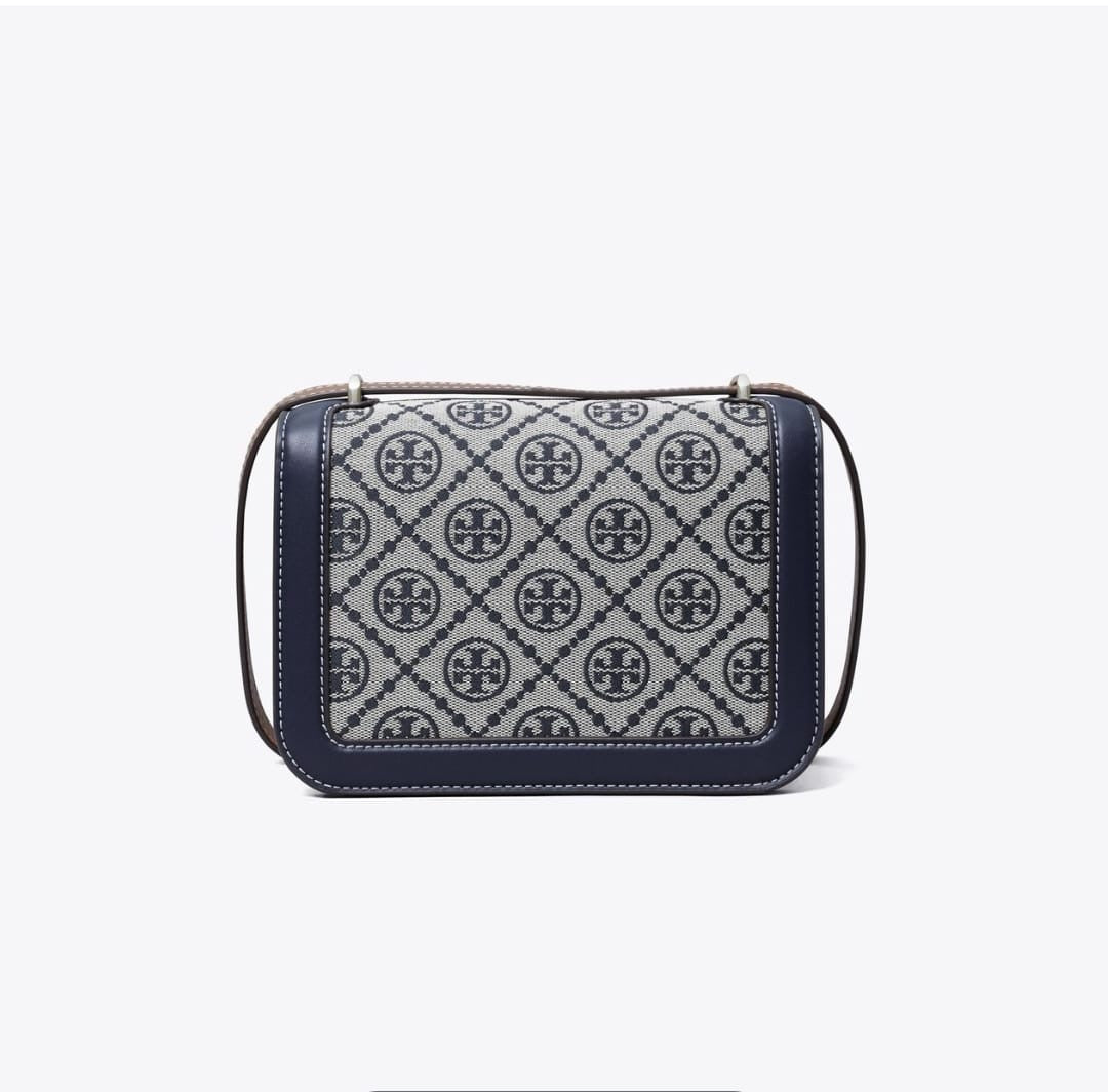 *TORY BURCH*
SMALL T MONOGRAM ELEANOR SHOULDER BAG