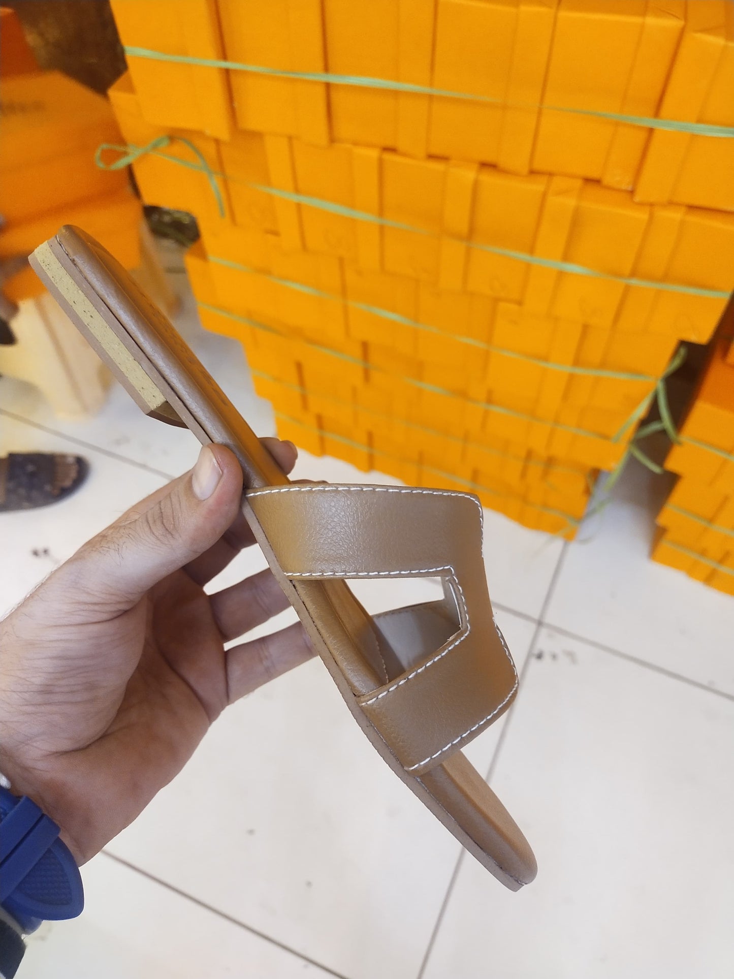 H Logo Slides in 5 Amazing Colours