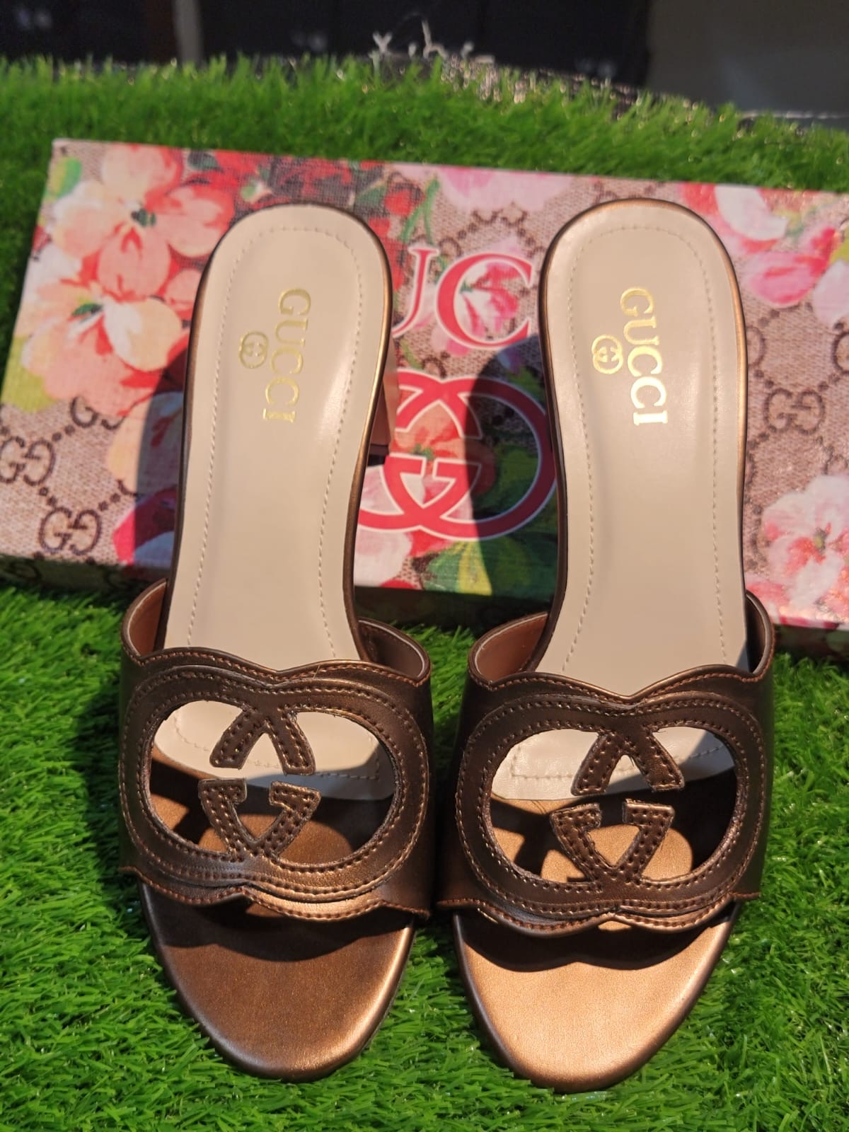 GG Interlocking Block Heels
