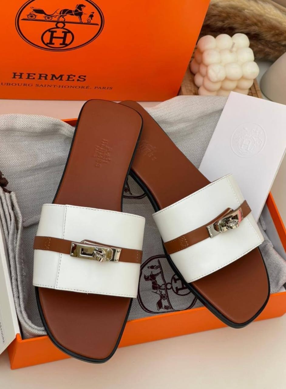 H E R M E S Giulia Sandal
