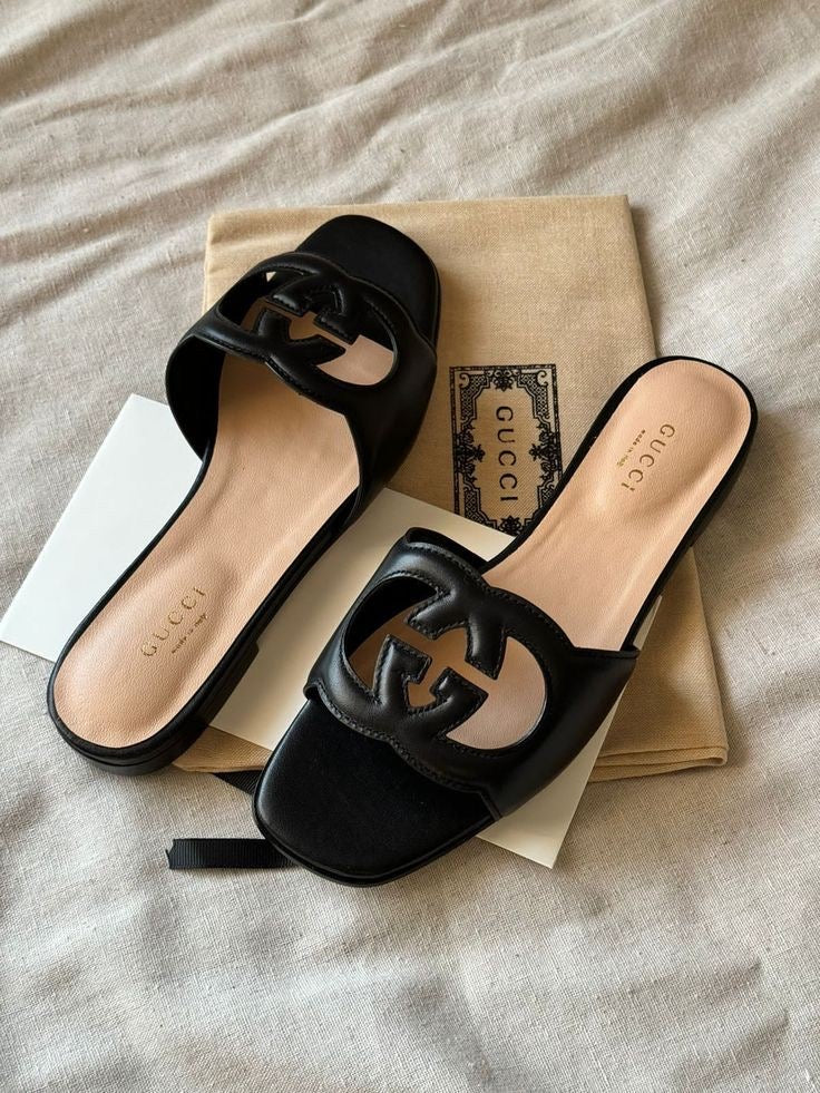 GG Cut Interlocking Flats