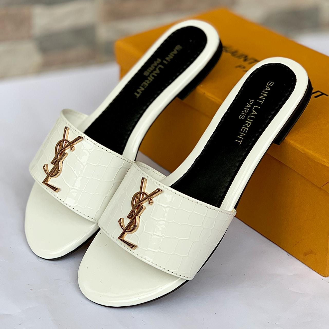 Crocodile Style White