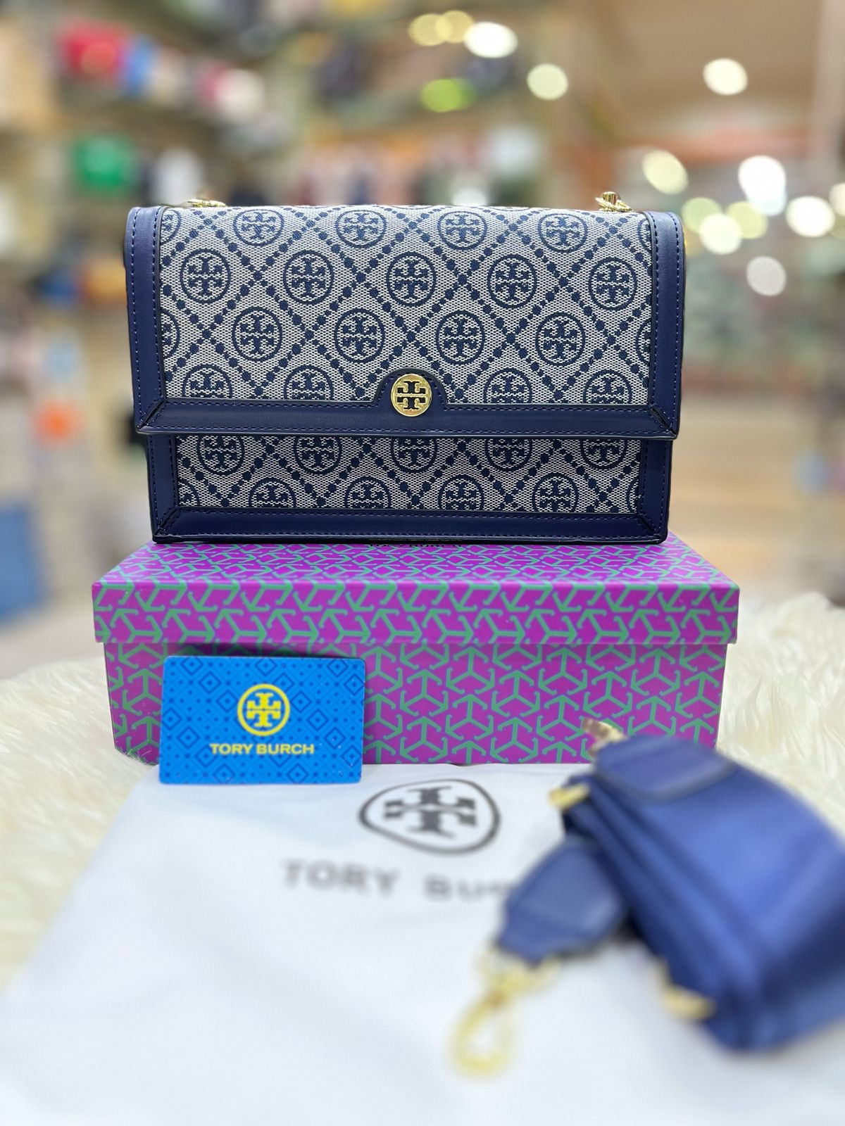 T Monogram in Jacquard / Leather
