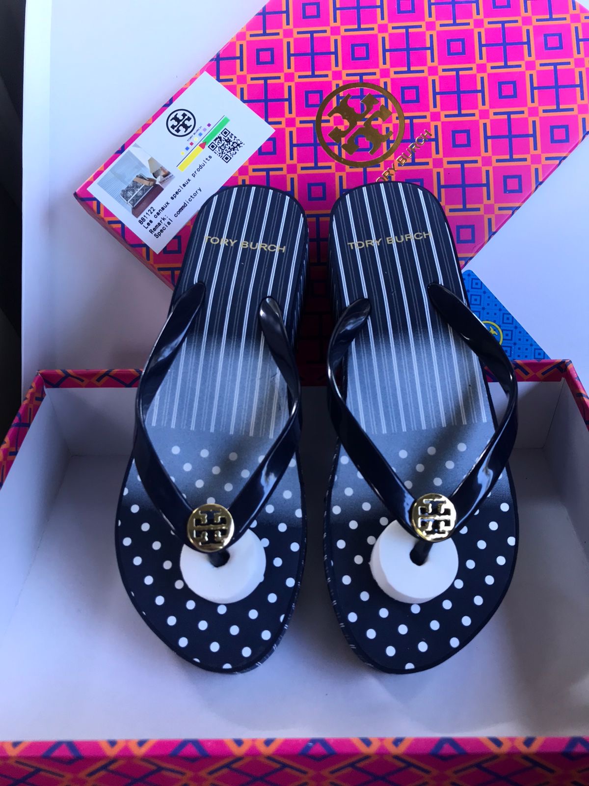 TB Black/White Flip Flops