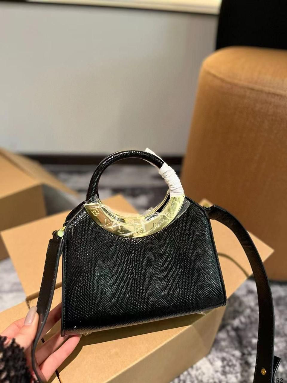 BVL GARI HAND BAG