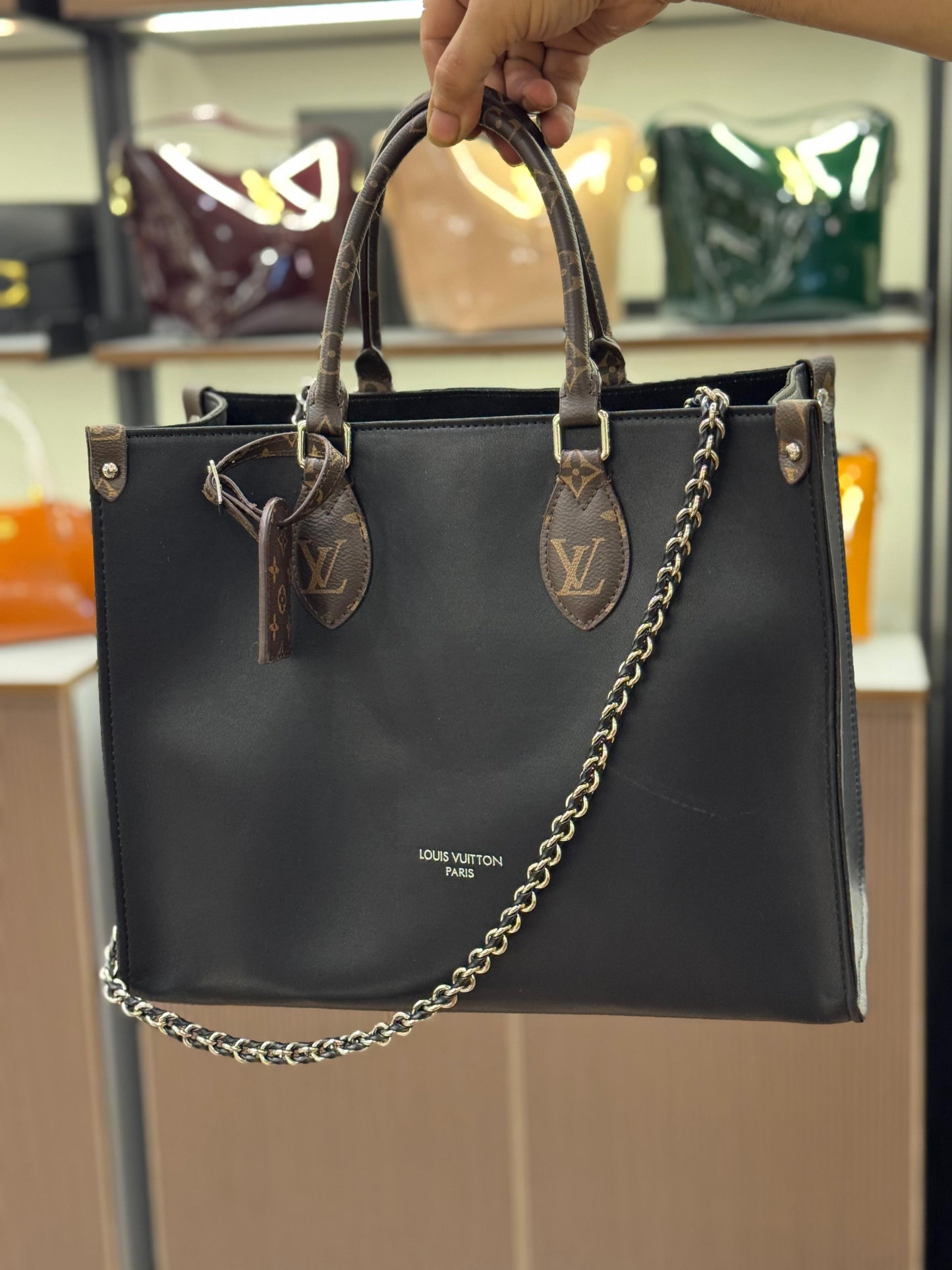 LV GM TOTE BAG