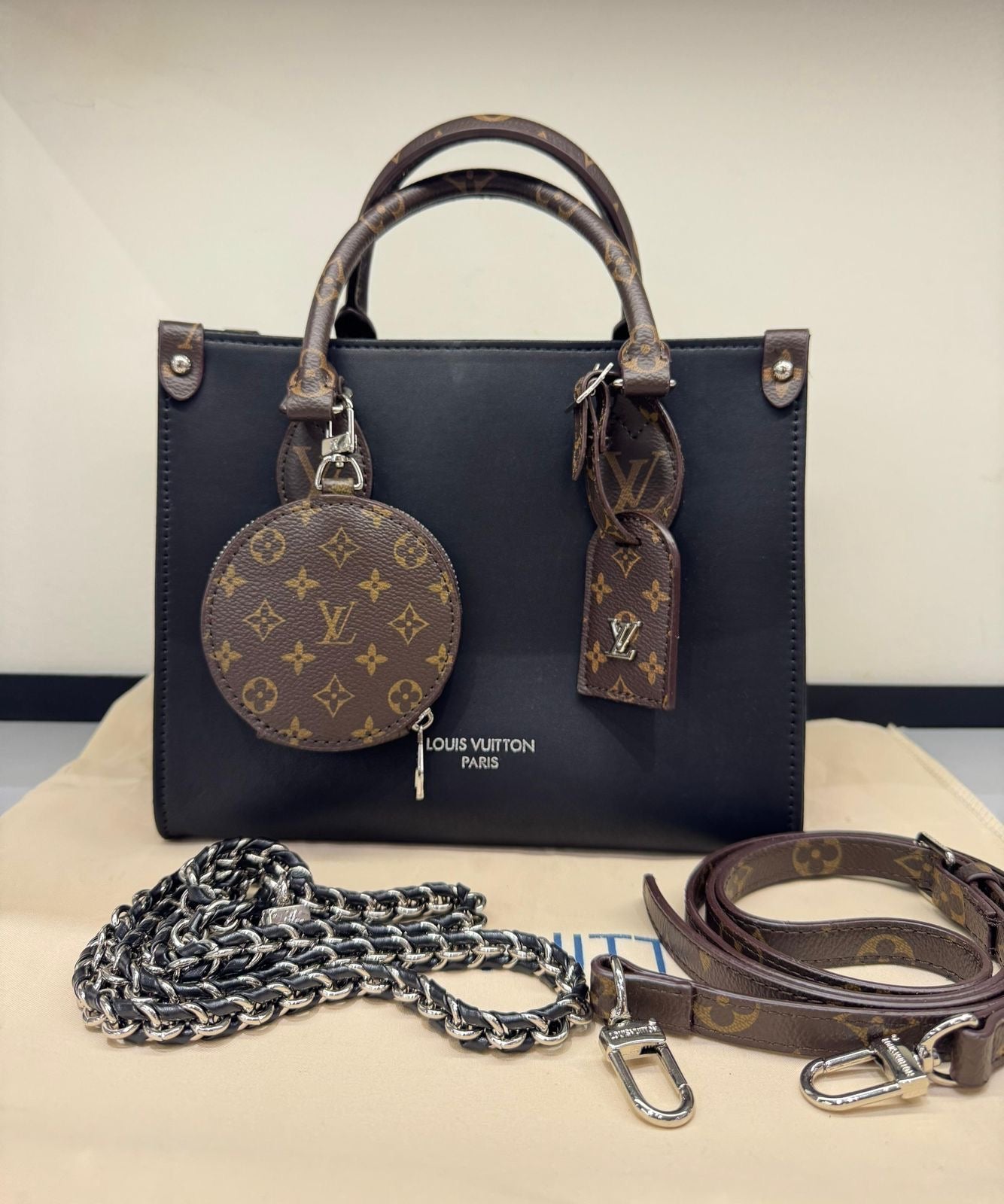 LV ONTHEGO MM