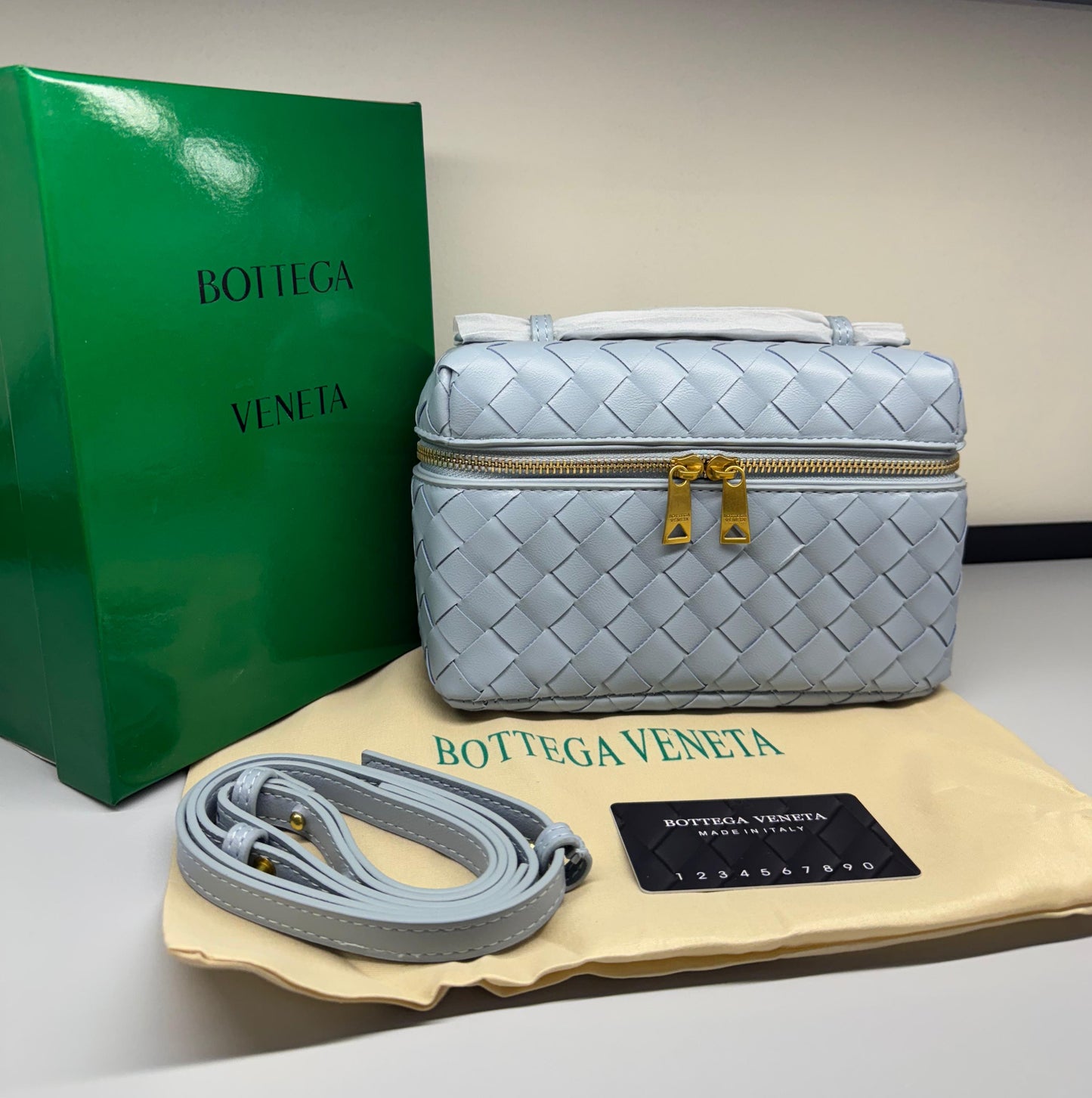 BOTTEGA VENETA BANG BANG INTRECCIATO LEATHER VANITY CASE