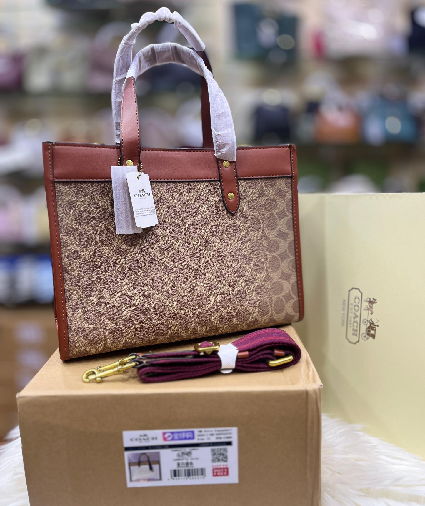 COACH FIELD TOTE 30
