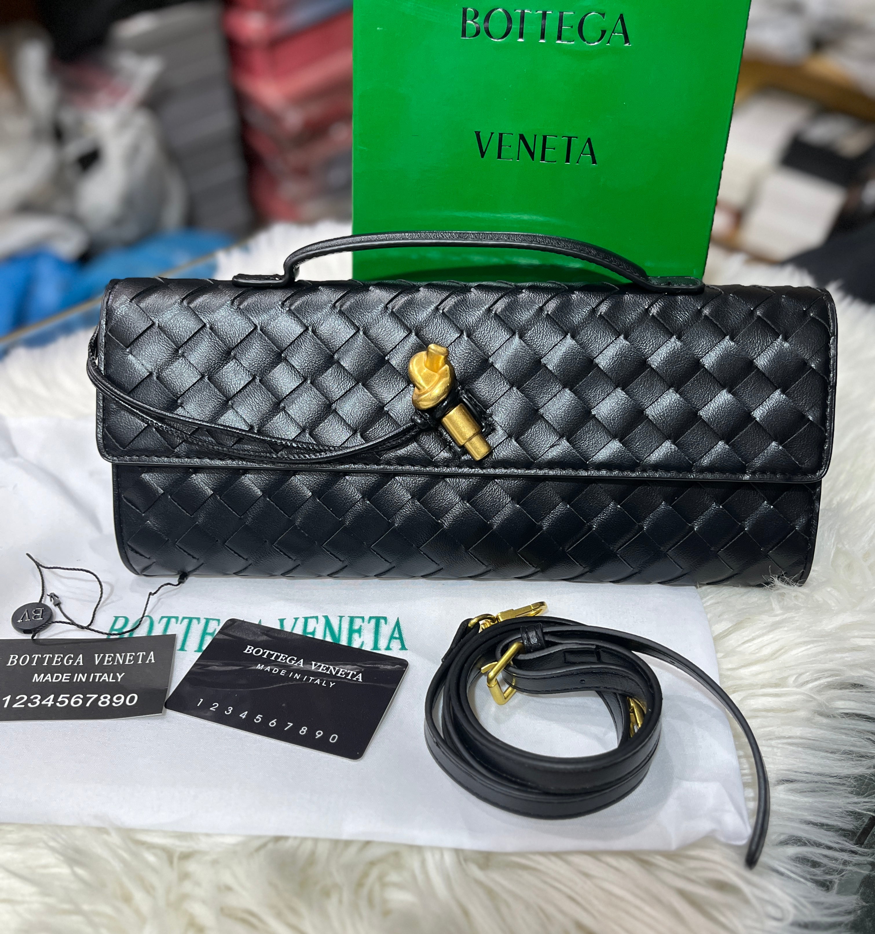 Bottega Vaneta Andiamo Clutch Glamour closet