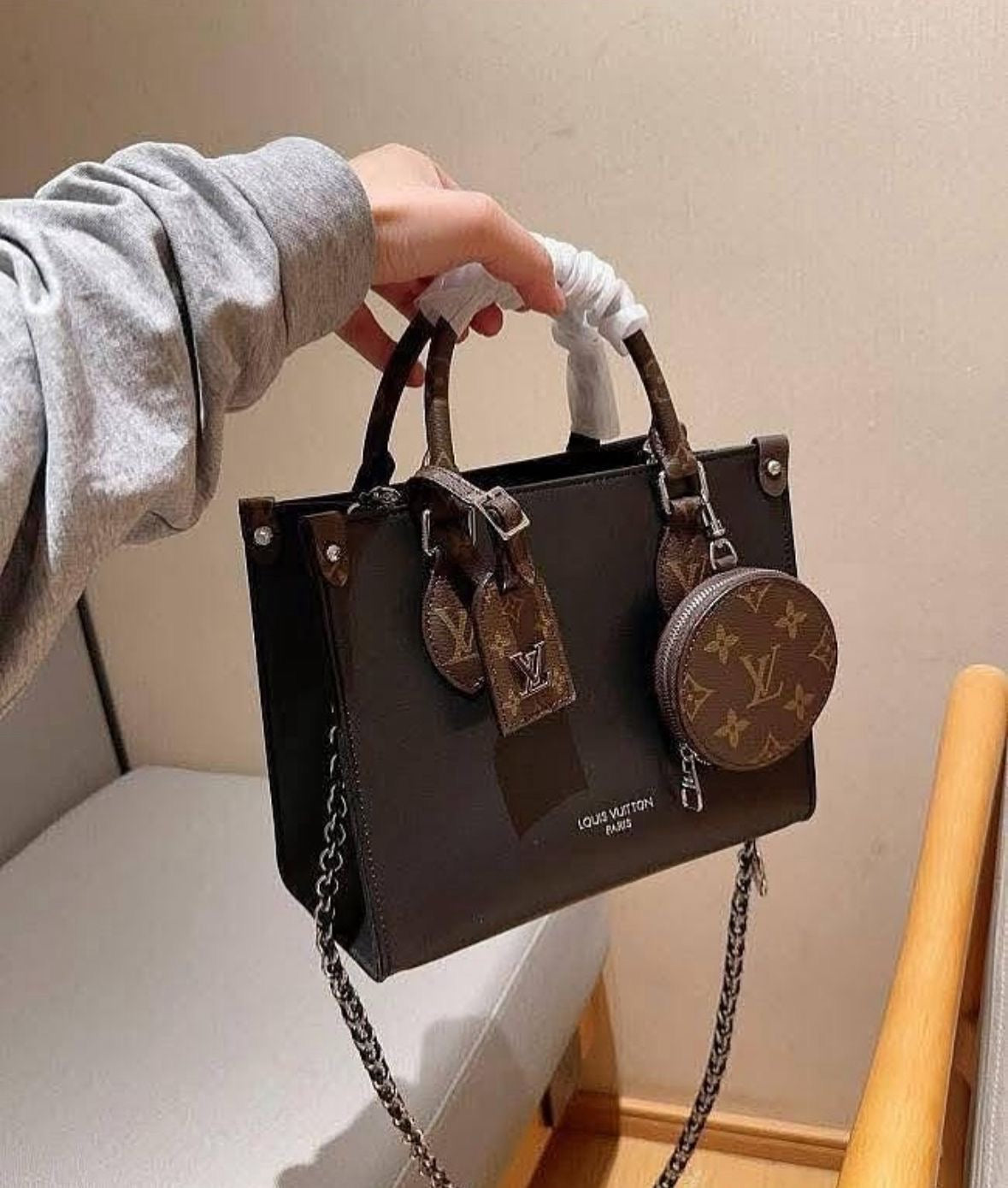 LV ONTHEGO MM