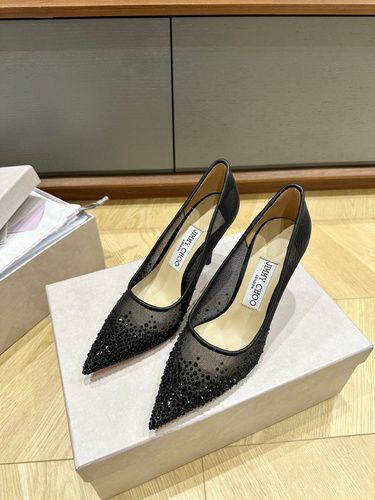 JIMMY CHOO HEEL -PUMP IN BLACK